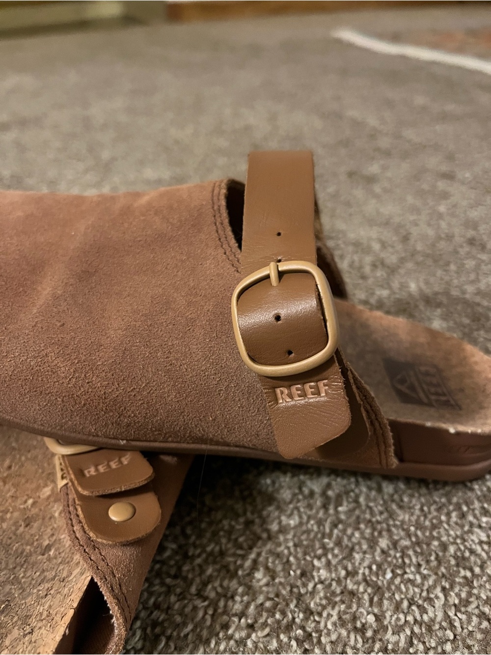 Reef suede clogs